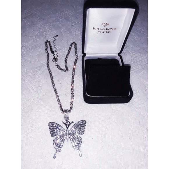 NIB Butterfly Lab Created Diamond Zirconia Necklace 18" - Picture 4 of 4